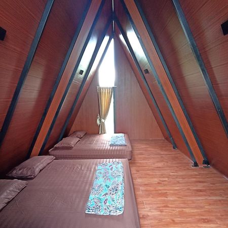 Wawowow Hotel Tomohon Ngoại thất bức ảnh